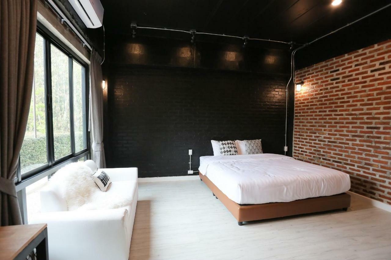 มานอนนี่ Hotel เชียงราย ภายนอก รูปภาพ